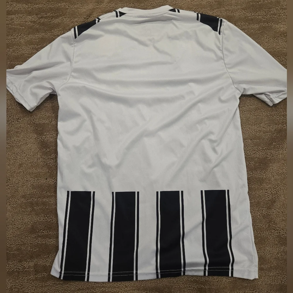 2023 Partizan Belgrade Soccer Jersey - Picture 2 of 5